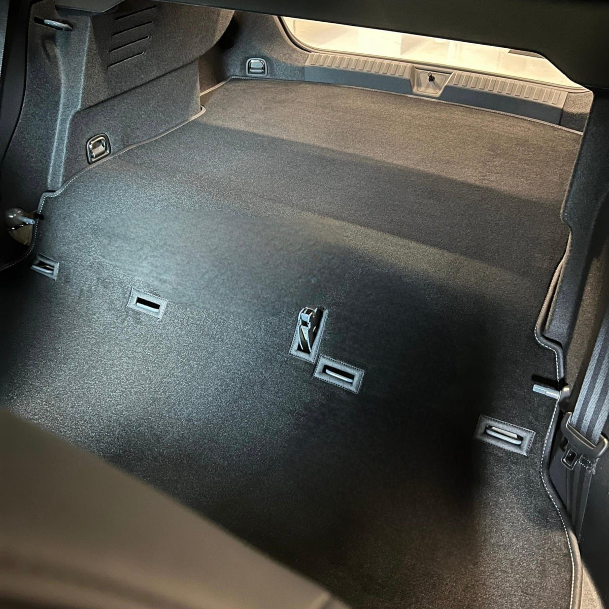 Clubsport Carpet for Mercedes Benz GLC X253 – image 2